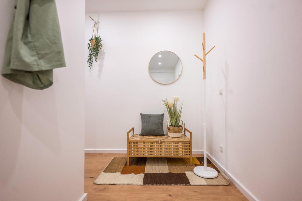 120Qm, Cozy Apartment, Sehr Zentral Am Hbf, 3Sz Koblenz  Bagian luar foto